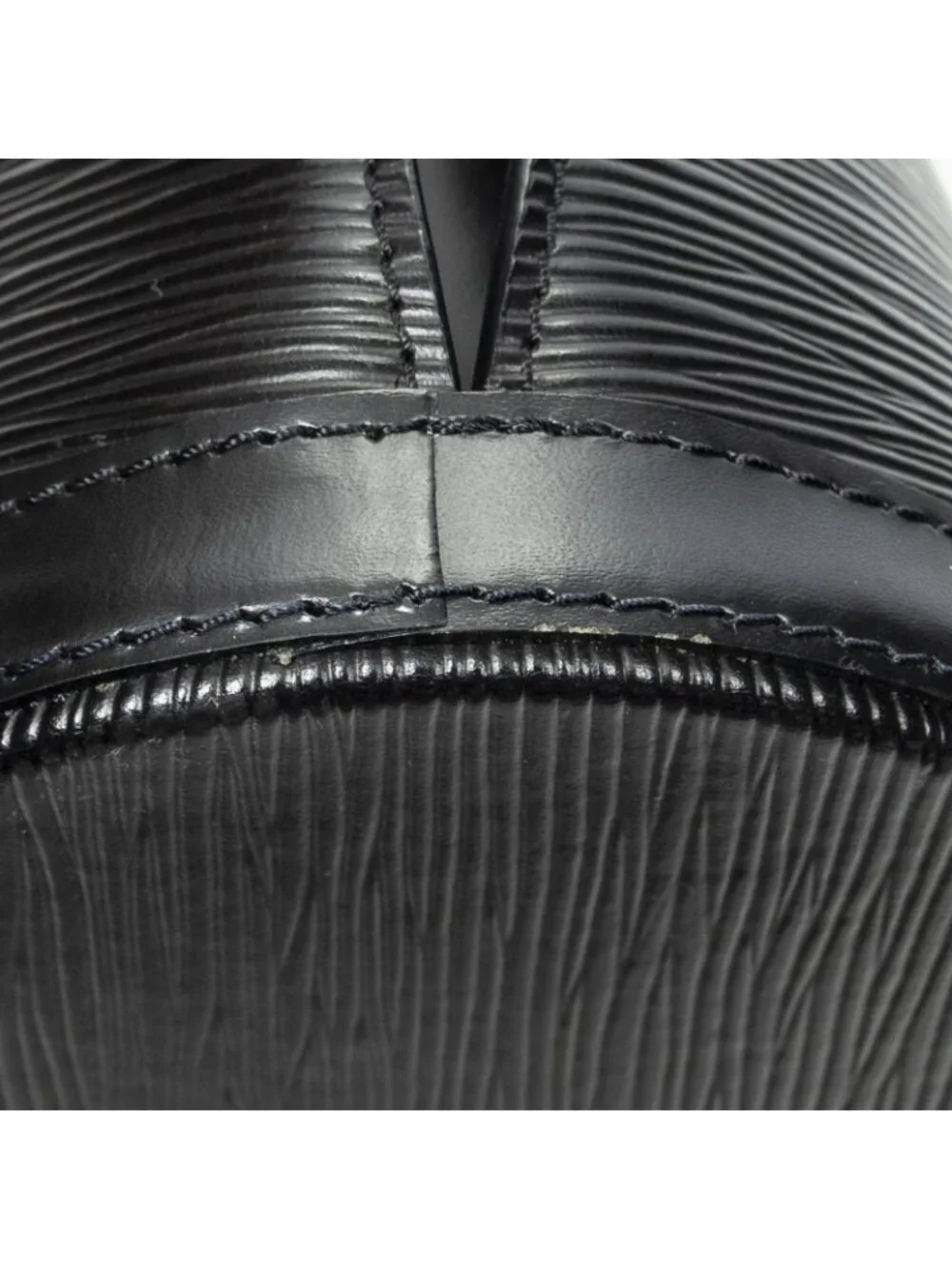 Louis Vuitton Cluny Black Epi Shoulder